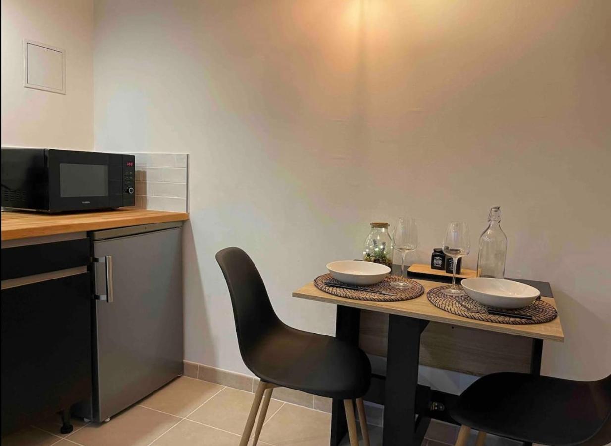 Le Duplex - Gare / Tram / Netflix Appartement Fontaine  Buitenkant foto
