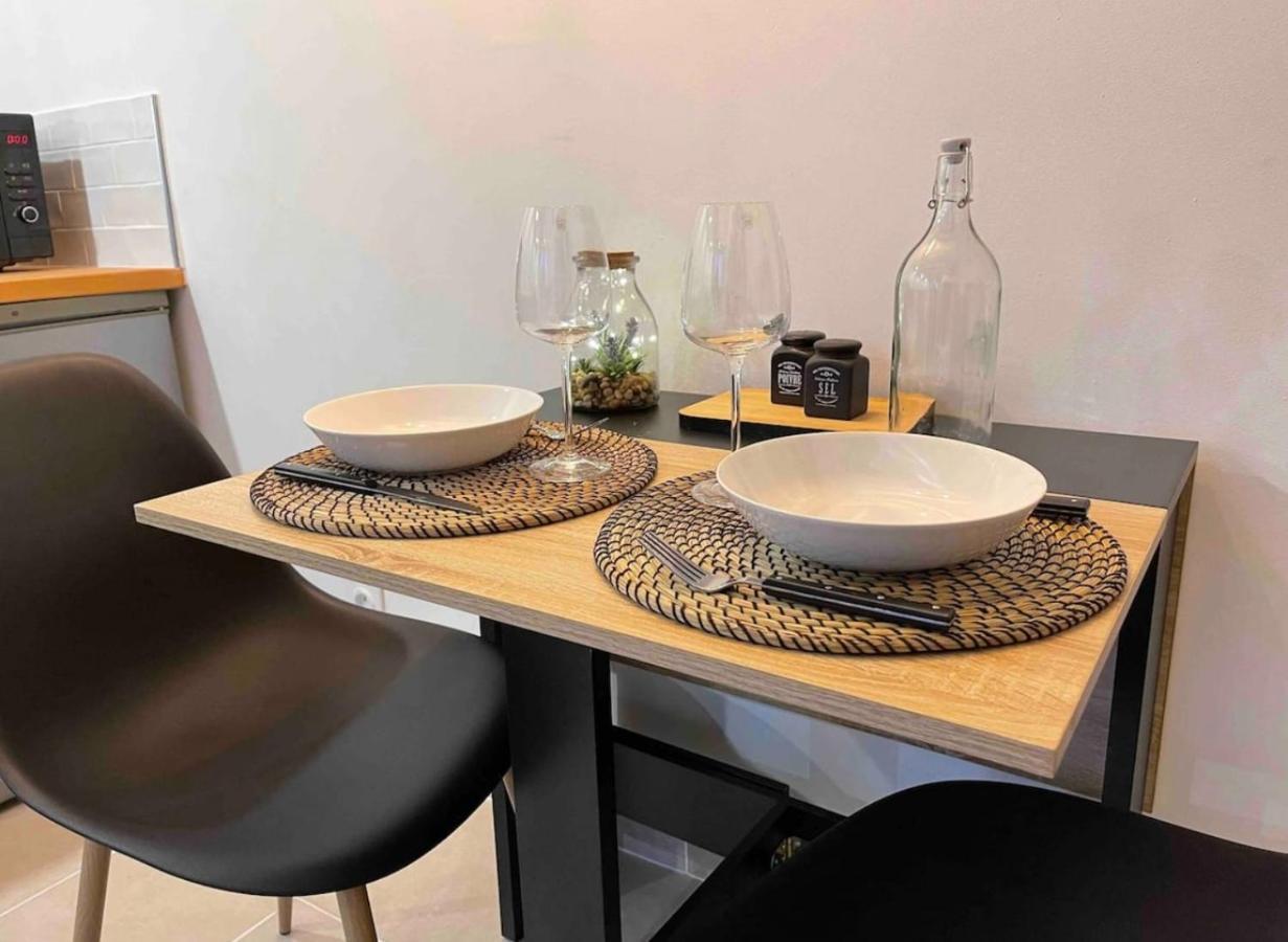 Le Duplex - Gare / Tram / Netflix Appartement Fontaine  Buitenkant foto